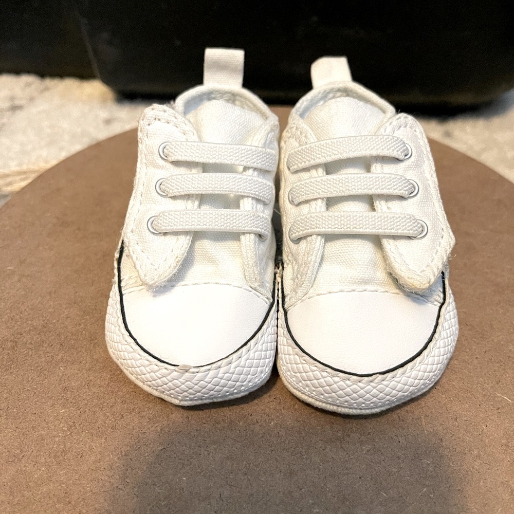 Converse baby shoes